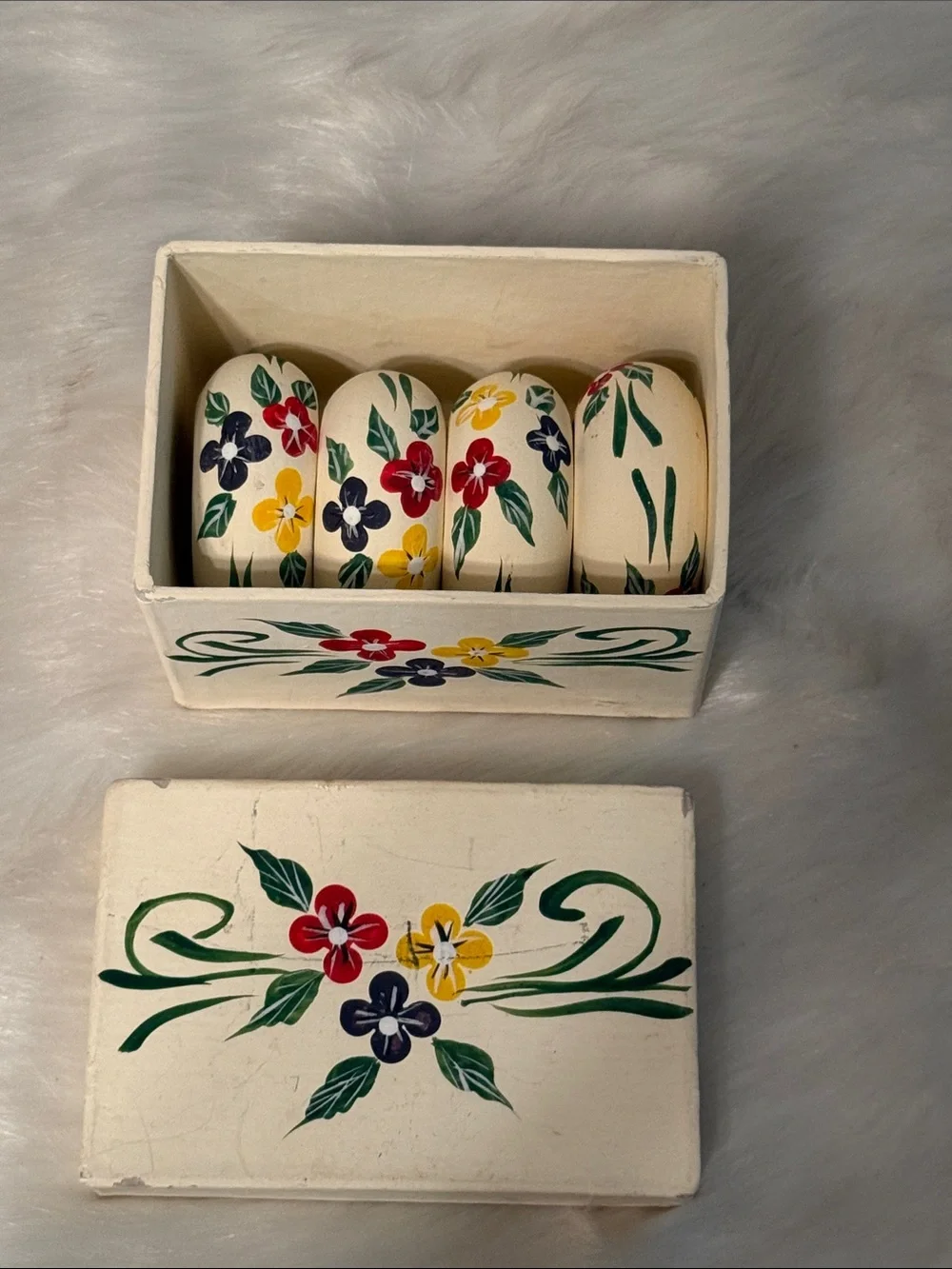 Hand-Painted Floral Tole Painted Napkin Rings Set of 4